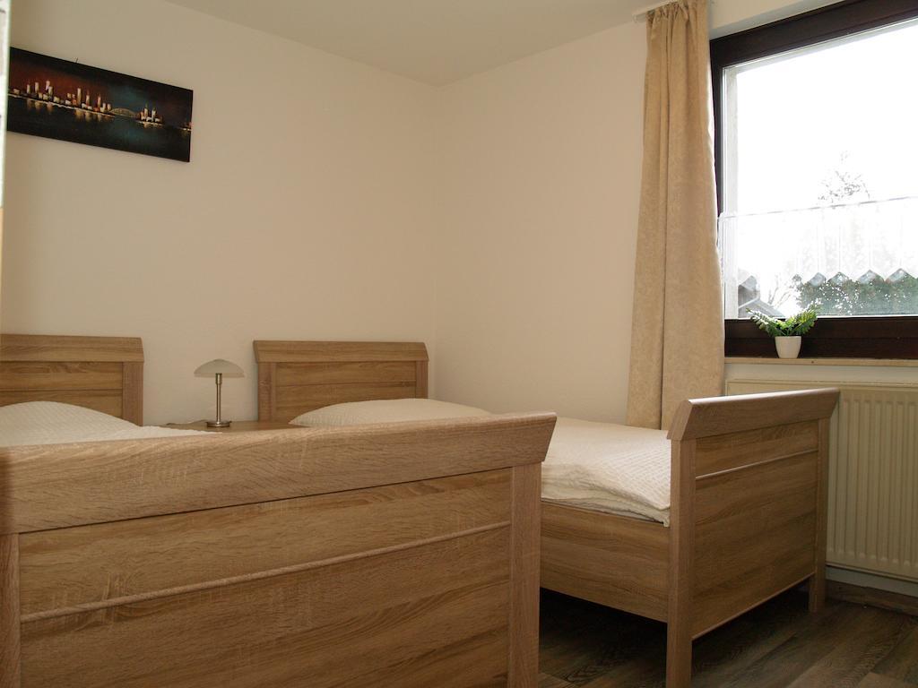 זימראת' Ferienwohnung Roeben חדר תמונה