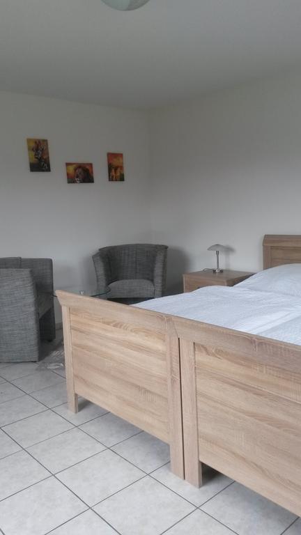 זימראת' Ferienwohnung Roeben מראה חיצוני תמונה